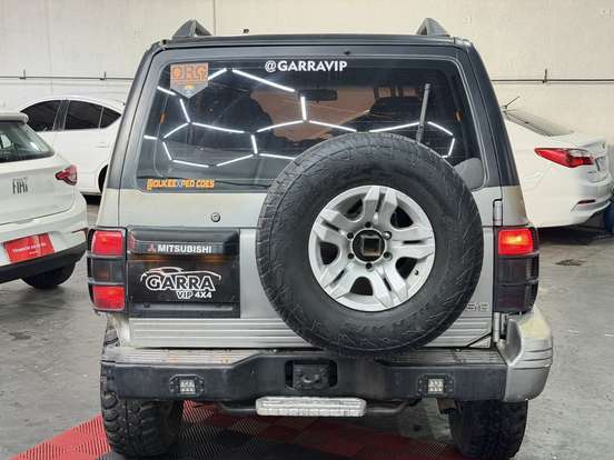 MITSUBISHI-PAJERO-1997