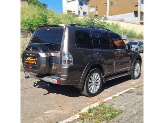 MITSUBISHI-PAJERO FULL-3.2 HPE 4X4 16V TURBO INTERCOOLER DIESEL 4P AUTOMÁTICO MITSUBISHI-PAJERO FULL-2015