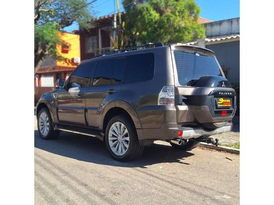 MITSUBISHI-PAJERO FULL-3.2 HPE 4X4 16V TURBO INTERCOOLER DIESEL 4P AUTOMÁTICO MITSUBISHI-PAJERO FULL-2015