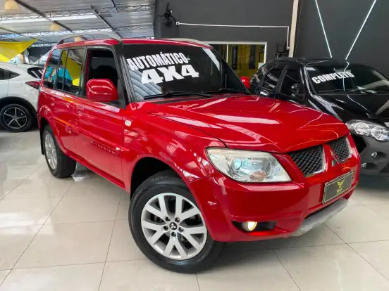 MITSUBISHI-PAJERO TR4-2.0 4X4 16V 140CV FLEX 4P AUTOMÁTICO MITSUBISHI-PAJERO TR4-2011