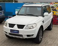 MITSUBISHI PAJERO TR4 2.0 4X2 16V 140CV FLEX 4P AUTOMÁTICO MITSUBISHI PAJERO TR4 2.0 4X2 16V 140CV FLEX 4P AUTOMÁTICO