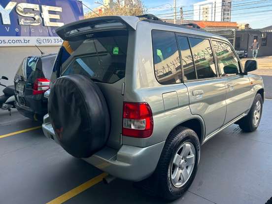 MITSUBISHI-PAJERO TR4-2004