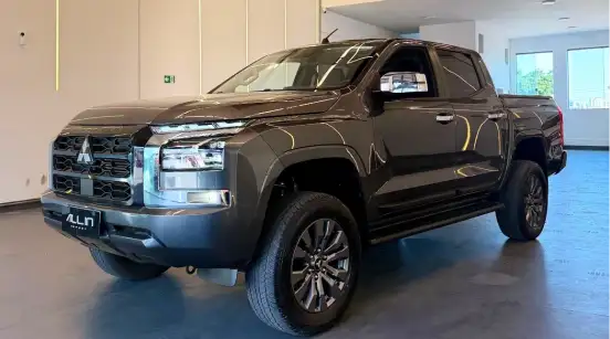 MITSUBISHI-TRITON-2.4 BITURBO DIESEL CD HPE 4X4 AUTOMÁTICO MITSUBISHI-TRITON-2025