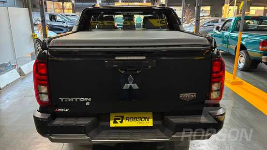 MITSUBISHI-TRITON-2.4 BITURBO DIESEL CD KATANA 4X4 AUTOMÁTICO MITSUBISHI-TRITON-2025