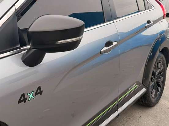 MITSUBISHI-ECLIPSE CROSS-1.5 MIVEC TURBO GASOLINA HPE-S AWD CVT MITSUBISHI-ECLIPSE CROSS-2019
