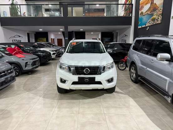 NISSAN-FRONTIER-2.3 16V TURBO DIESEL LE CD 4X4 AUTOMÁTICO NISSAN-FRONTIER-2017
