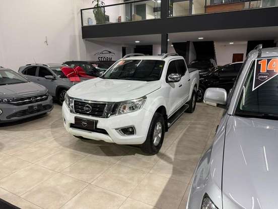 NISSAN-FRONTIER-2017