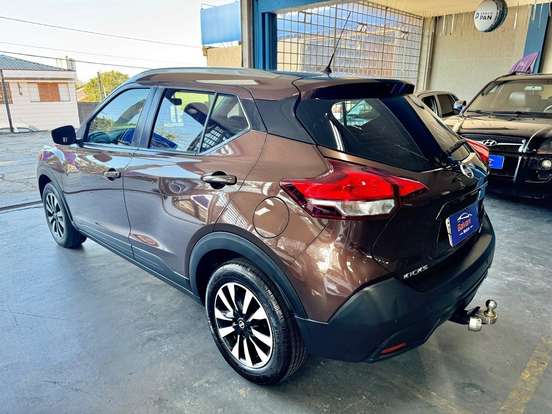 NISSAN-KICKS-1.6 16V FLEXSTART SV 4P XTRONIC NISSAN-KICKS-2017