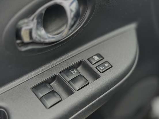 NISSAN-MARCH-2013