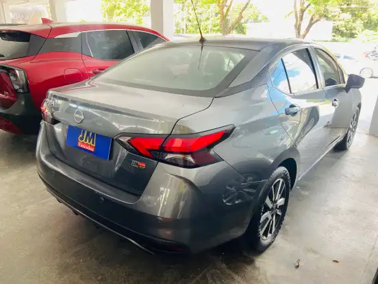 NISSAN-VERSA-2023