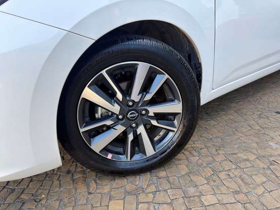 NISSAN-VERSA-2025