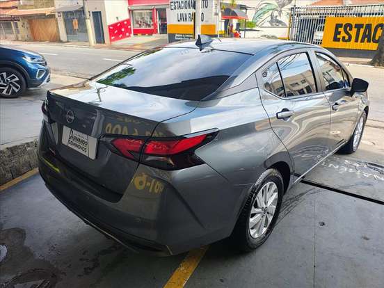 NISSAN-VERSA-2025