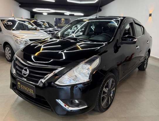 NISSAN-VERSA-2018