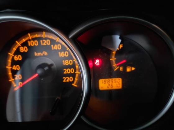 NISSAN LIVINA 1.8 S 16V FLEX 4P AUTOMÁTICO
