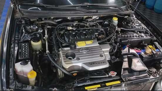 NISSAN-MAXIMA-2001