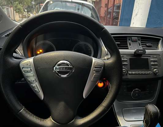NISSAN-SENTRA-2014