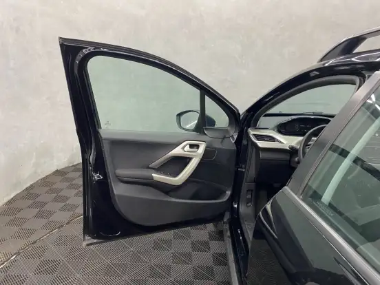 PEUGEOT-2008-2022