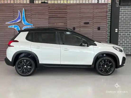 PEUGEOT-2008-2022