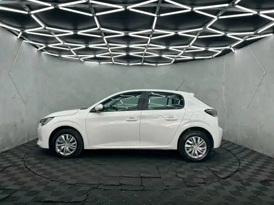PEUGEOT-208-2022