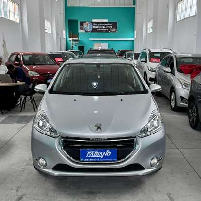 PEUGEOT-208-2014