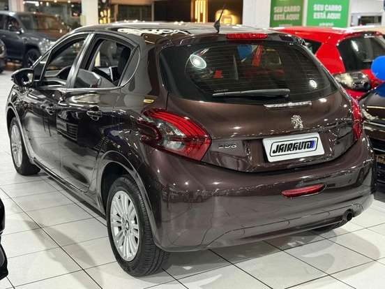 PEUGEOT-208-2019