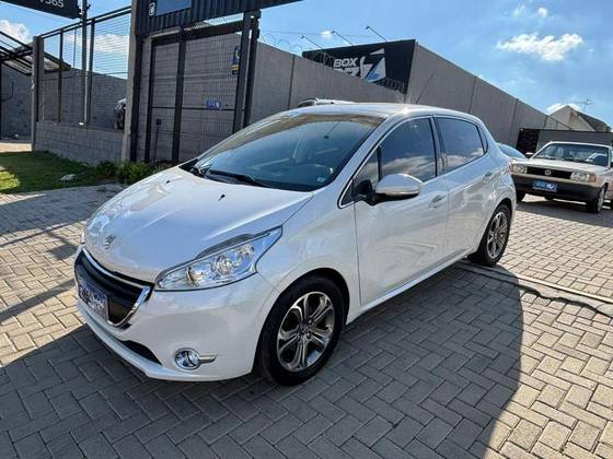 PEUGEOT 208 1.6 GRIFFE 16V FLEX 4P AUTOMÁTICO