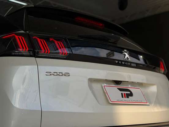 PEUGEOT-3008-2022