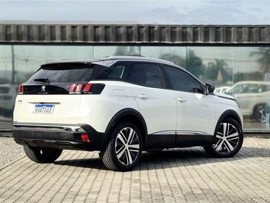 PEUGEOT-3008-2019