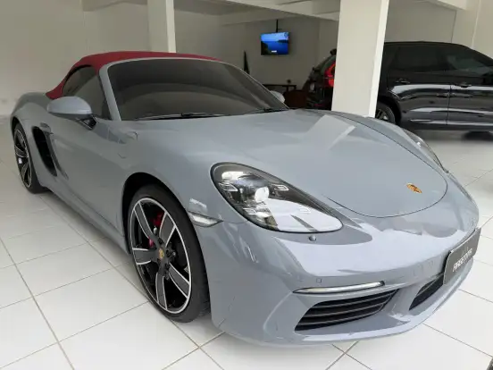 PORSCHE-718-2024