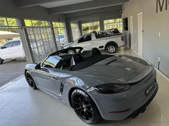 PORSCHE-718-2023