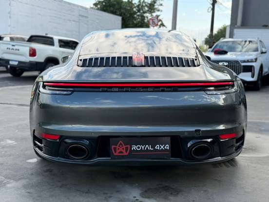 PORSCHE-911-2020
