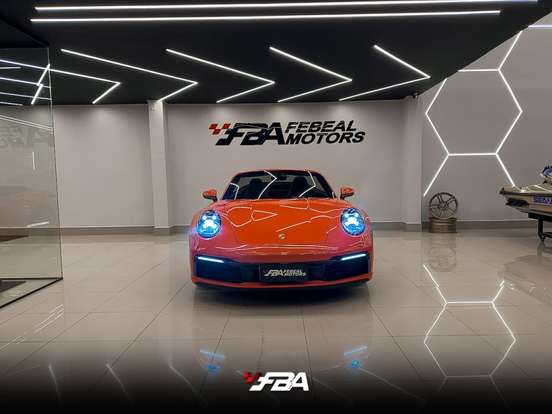 PORSCHE-911-2020