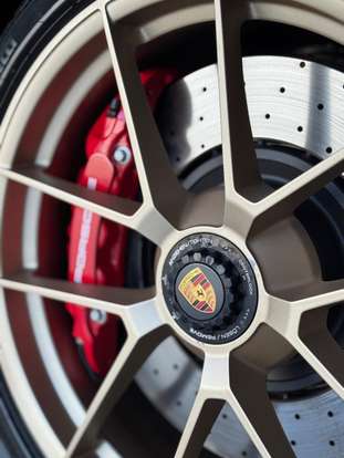 PORSCHE-911-2025