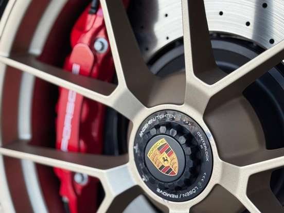 PORSCHE-911-3.6 24V H6 T-HYBRID CARRERA GTS PDK PORSCHE-911-2025