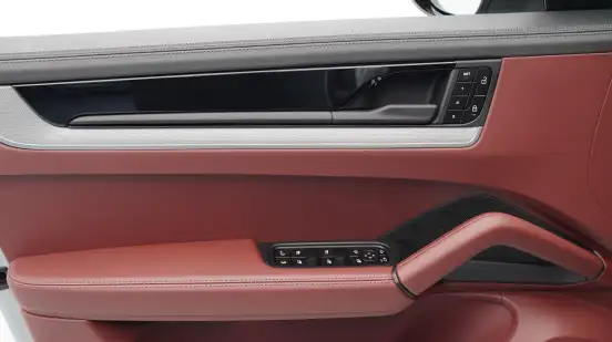 PORSCHE-CAYENNE-2025