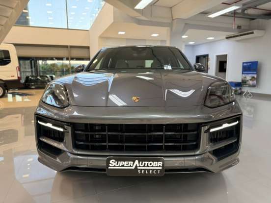 PORSCHE-CAYENNE-2024