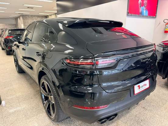 PORSCHE-CAYENNE-2023
