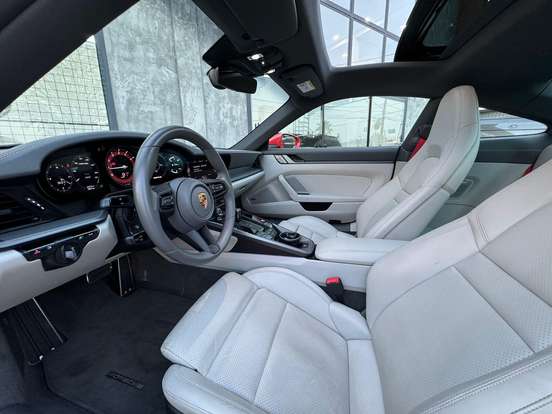 PORSCHE-911-2021