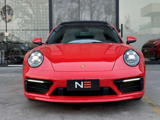 PORSCHE-911-2021