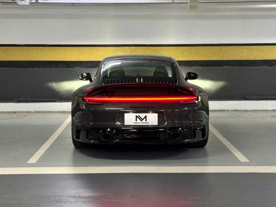 PORSCHE-911-2020