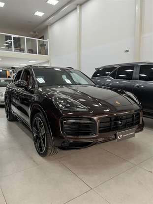 PORSCHE-CAYENNE-2022
