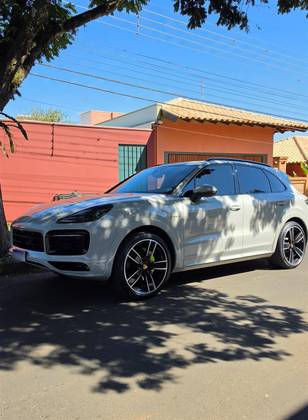 PORSCHE CAYENNE 3.0 V6 E-HYBRID PLATINUM EDITION AWD TIPTRONIC S