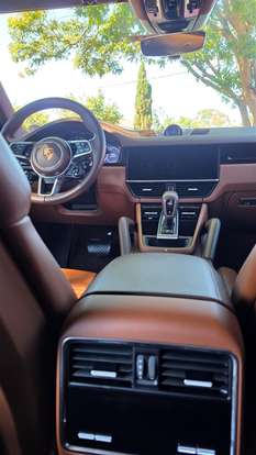 PORSCHE-CAYENNE-2023