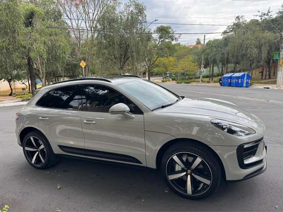 PORSCHE-MACAN-2024
