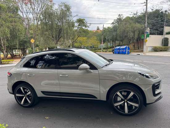 PORSCHE-MACAN-2024