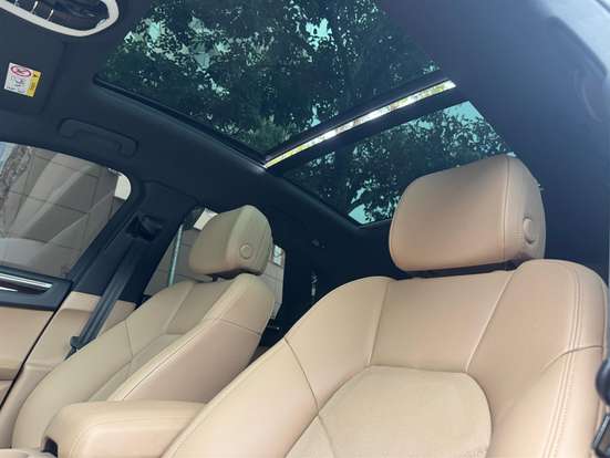 PORSCHE-MACAN-2024