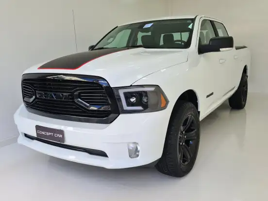 RAM-CLASSIC-5.7 V8 GASOLINA LARAMIE NIGHT EDITION CD 4X4 AUTOMÁTICO RAM-CLASSIC-2023