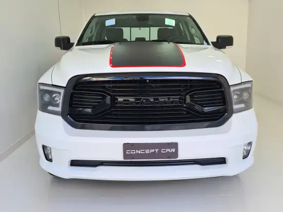 RAM-CLASSIC-5.7 V8 GASOLINA LARAMIE NIGHT EDITION CD 4X4 AUTOMÁTICO RAM-CLASSIC-2023