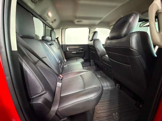 RAM-CLASSIC-5.7 V8 GASOLINA LARAMIE NIGHT EDITION CD 4X4 AUTOMÁTICO RAM-CLASSIC-2022