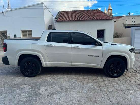 RAM-RAMPAGE-2.2 TURBO DIESEL LARAMIE 4X4 AUTOMÁTICO RAM-RAMPAGE-2025
